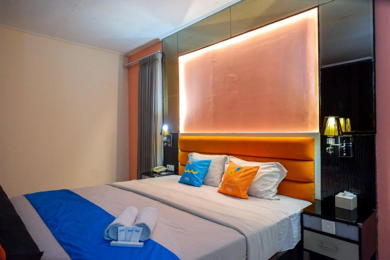 Sans Hotel International Surabaya Gubeng ภายนอก รูปภาพ