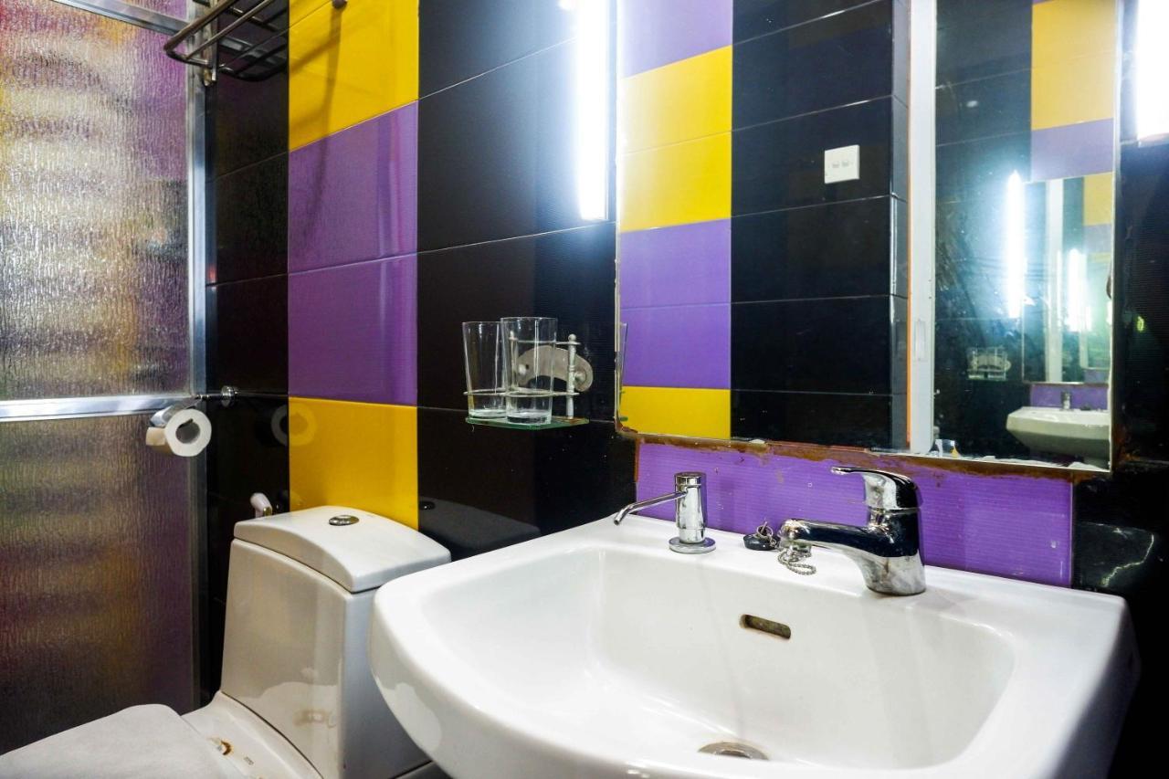 Sans Hotel International Surabaya Gubeng ภายนอก รูปภาพ