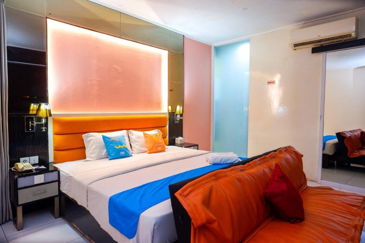 Sans Hotel International Surabaya Gubeng ภายนอก รูปภาพ