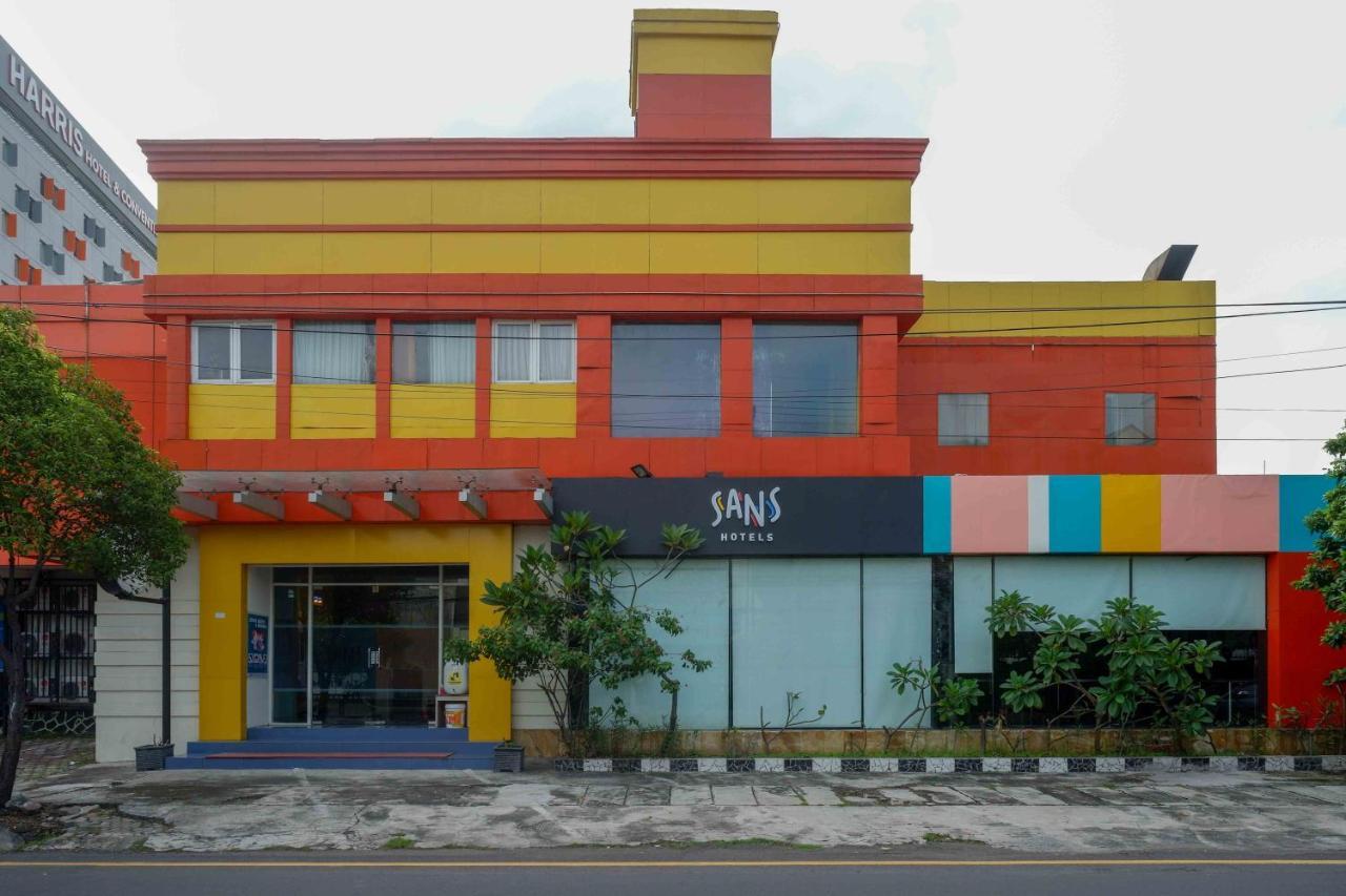 Sans Hotel International Surabaya Gubeng ภายนอก รูปภาพ